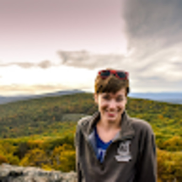 Meet your Posher, Emily - Picture 1 of 1